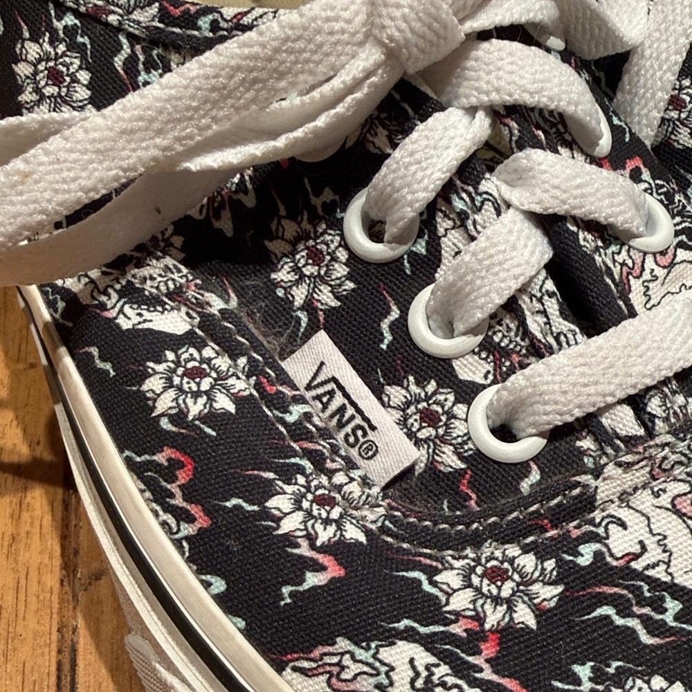Vans Era Line Flash Skull and Flowers Black, White and Red Lace Up Sneakers - Picture 4 of 11